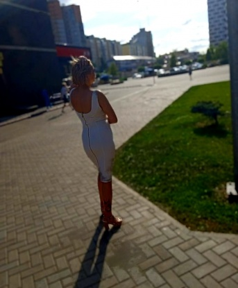 Живу в сердце Москвы, и ты можешь быть уверен, что со мной тебе будет комфортно и незабываемо. Я обладаю множеством возможностей, которые позволят тебе испытать настоящий экстаз. Неважно, какие сексуальные фантазии у тебя есть, со мной ты сможешь осуществить все свои сокровенные желания. Мои услуги включают оральный секс, классический секс, массаж и многое другое. Мои профессиональные навыки и умение угодить мужчине уже оценили многие. Смотри мои фото, и ты убедишься в моей привлекательности и ухоженности. Не теряй времени, звони мне и приглашай меня в свою жизнь. Я готова сделать тебя счастливым, мой дорогой, вместе мы сотворим настоящий фейерверк страсти и желания. 💋 Ульяна